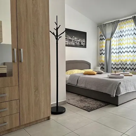 Ines Studioapp Pula Exterior photo